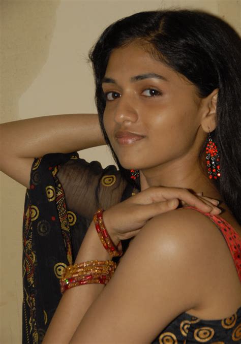 New Actress Of South India Sunaina Telugu Cinema Stills