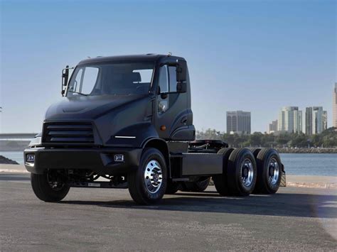 xos trucks unveils  electric semi  delivery trucks dotla