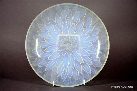 Etling Opalescent Dahlia Flower Bowl French Glass