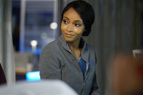 chicago med season 4 episode 9 yaya dacosta as april sexton tell