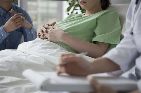 what every pregnant woman needs to know about getting a catheter during