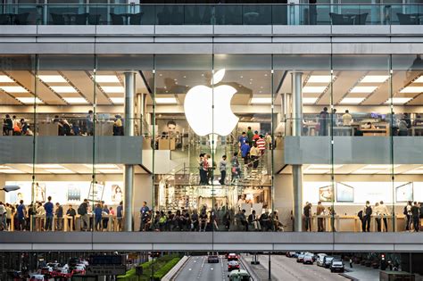 update apple genius employee weighs   class action lawsuit top class actions