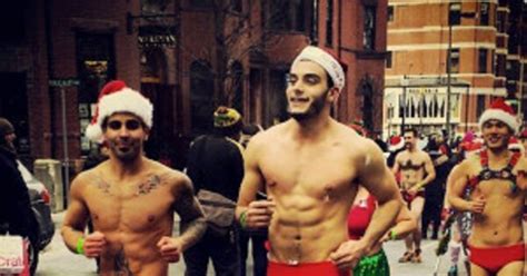 The 19 Sexiest Santas At This Year S Speedo Run E News