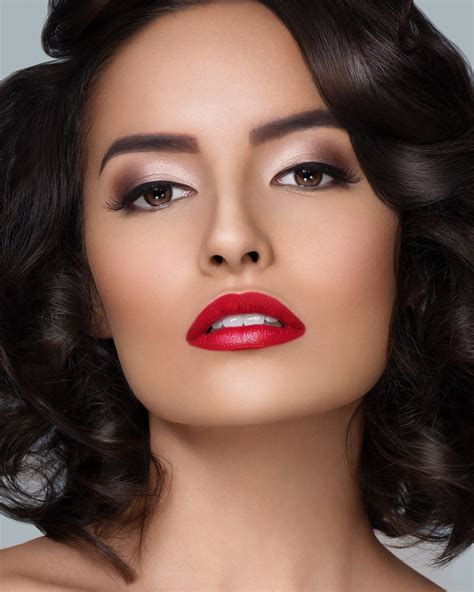 bold lip red lip makeup perfect red lips red lip eye makeup