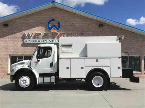 freightliner  service truck utility truck  utility service