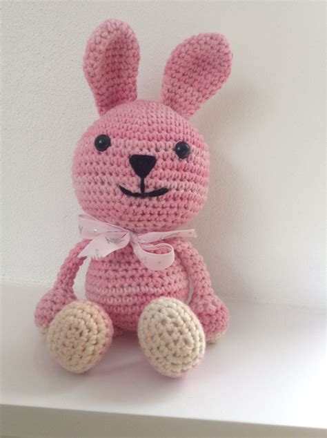 rosa het roze konijn  kitty crochet kitty