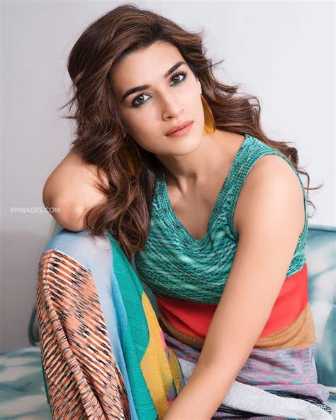 [100 ] Kriti Sanon Hot Hd Photos And Wallpapers For Mobile
