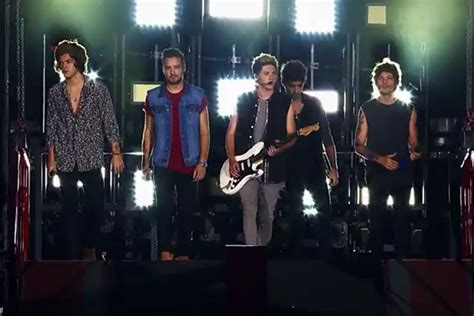 watch the trailer for one direction where we are film [video]