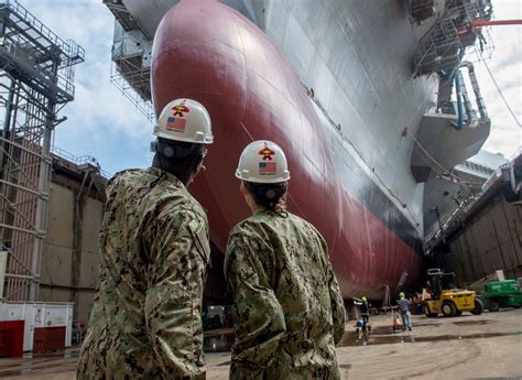 reservists mobilize  ship maintenance article view news