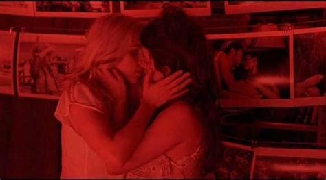 scarlett johansson lesbian sex scene tubezzz porn photos
