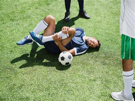 foot les blessures des footballeurs doctissimo