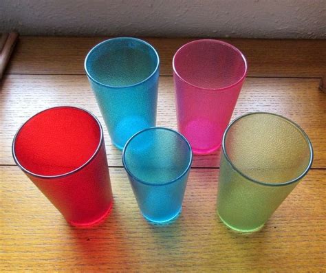 5 multi colored texan tumblers vintage plastic glassware 4