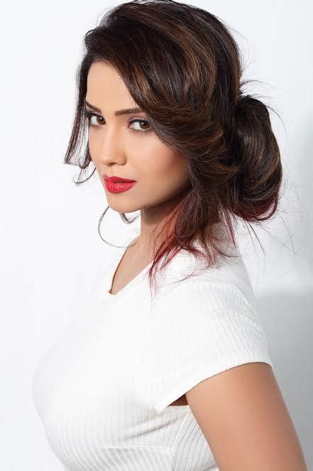 tv actress adaa khan looking superhot in her latest photoshoot