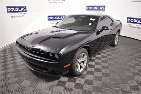 new 2020 dodge challenger sxt rwd coupe in venice chl002 douglas jcdr