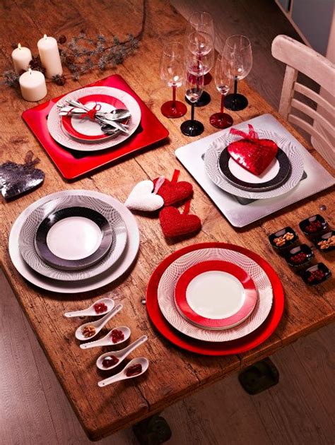 glossy black  red combination porcelain dinnerware  spay painted