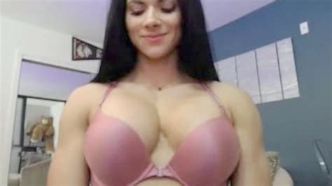 boob flex hotntubes porn