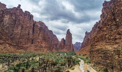 lembah al disah wisata terpencil  utara arab saudi republika