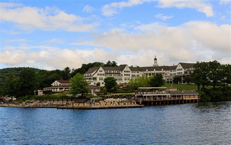 historic hotel sagamore  lake george  york lake george