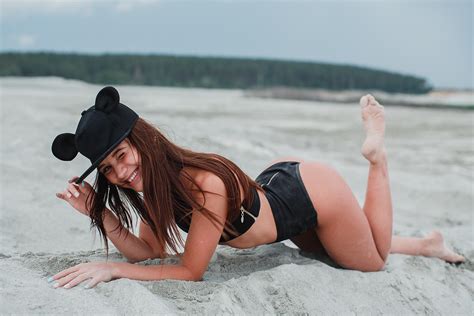 Wallpaper Model Brunette Long Hair Swimwear Bikini Kneeling