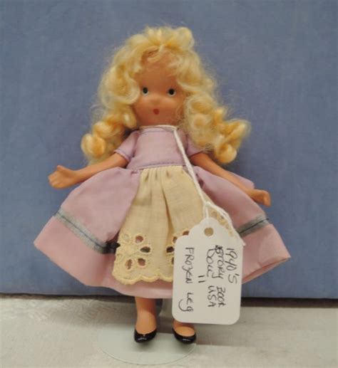 Na0038 Alice Through The Looking Glass Nancy Ann Story Book Dolls And