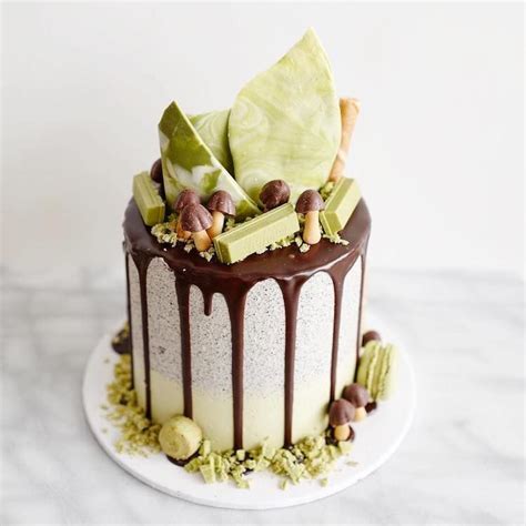 25 beautiful drip cakes overflowing with sweet decadence drip cakes