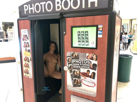 mall photo booth fun june 2019 voyeur web