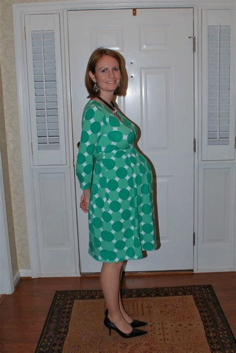 pregnant in pantyhose april 2014