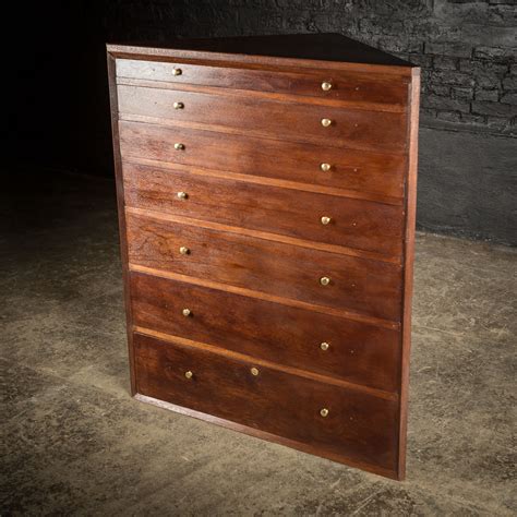 early   mahogany corner chest   drawers