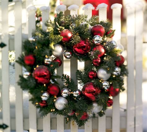 bon marche diy holiday wreaths