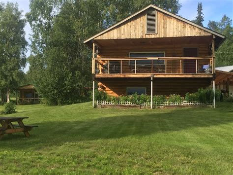 onigs cabin arctic roots farm houses  rent  fairbanks alaska united states airbnb