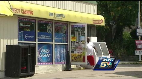 Robbery Suspect Shot By Clerk Dies Of His Injuries