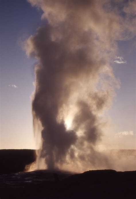 old faithful geyser yellowstone natural atlas
