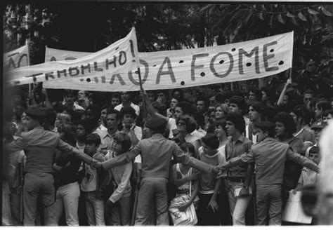 Há 40 Anos A Novembrada Parava Florianópolis E Lançava Ecos Para O País