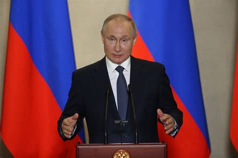 russia backs homophobic constitution handing putin 16 more