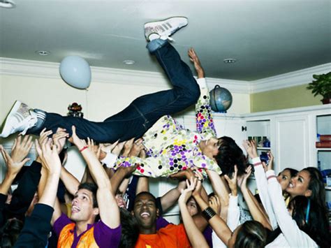 33 Reasons Why Fall Semester Is The Best College House Party House