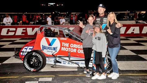 josh wise daring pass to claim victory in midget feature speedway