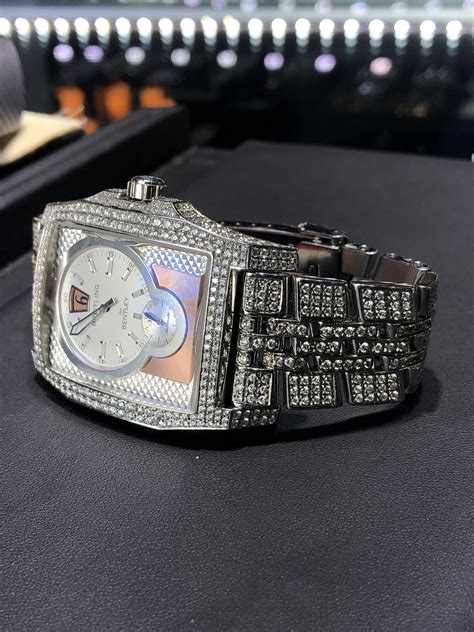 diamond watches  men  ultimate luxury accessory raymond lee jewelers