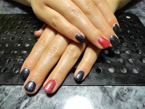 black red sparkle grade  grad shellac nails trendy nails red
