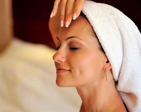 the diy massage that reduces face bloat diy beauty treatments facial