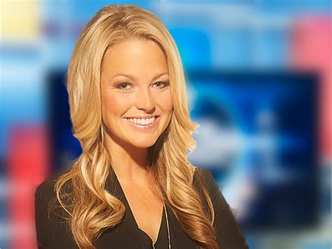 25 Year Old Cbs Hoops Reporter Allie Laforce Is Turning Heads For All