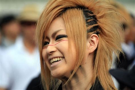 cool teen girls hairstyle with punk style