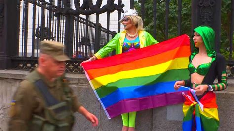 thousands join lgbt march in ukraine s capital