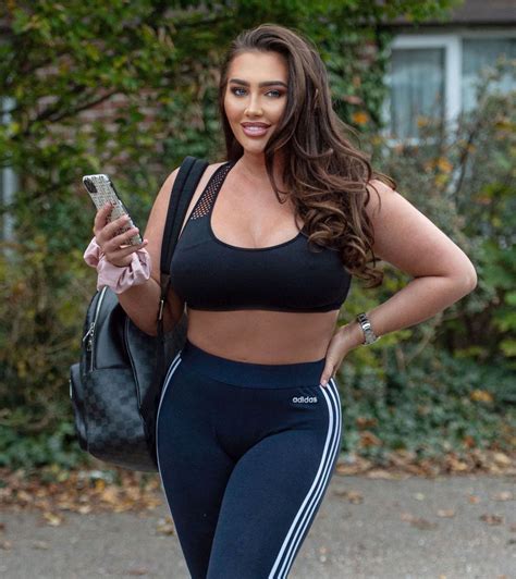 lauren goodger shows off her midriff in a crop top and leggings out in