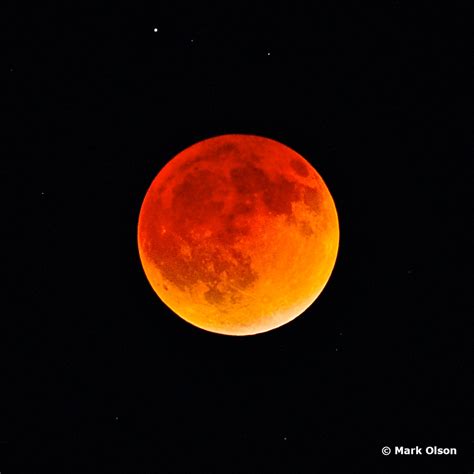 shot photographing  blood moon lunar eclipse