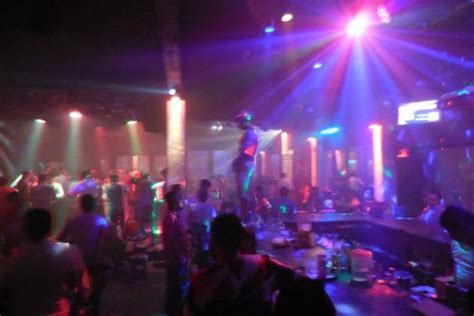 acapulco lesbian and gay nightlife bars and clubs ellgeebe