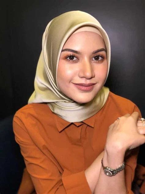 Lisa Surihani Malaysias Sweetheart Talks On Being Nominated For The