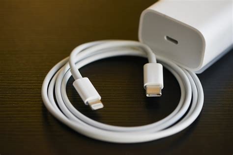 iphone     charger   analysts  techspot