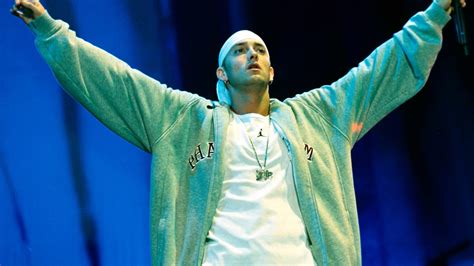 Erster Live Auftritt Von 1996 Aufgetaucht So Performte Eminem Vor