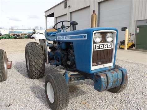 ford  compact diesel tractor ford tractors farm equipment diesel pictures vehicles
