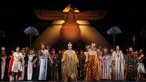 aida stage whispers